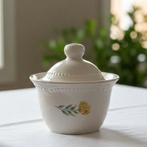 Vintage Pfaltzgraff Naturewood Sugar Bowl Stoneware Floral Garden Pattern